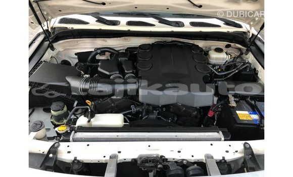 Buy Import Toyota FJ Cruiser White Car in Import - Dubai in Dushanbe Buy Import Toyota FJ Cruiser White Car in Import - Dubai in Dushanbe