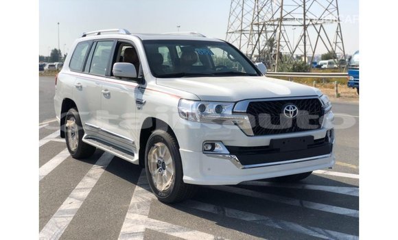 Buy Import Toyota Land Cruiser White Car in Import - Dubai in Dushanbe Buy Import Toyota Land Cruiser White Car in Import - Dubai in Dushanbe