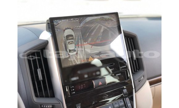 Buy Import Toyota Land Cruiser White Car in Import - Dubai in Dushanbe Buy Import Toyota Land Cruiser White Car in Import - Dubai in Dushanbe