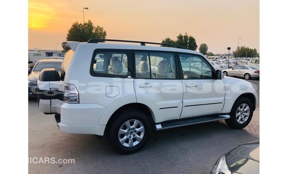 Buy Import Mitsubishi Pajero White Car in Import - Dubai in Dushanbe Buy Import Mitsubishi Pajero White Car in Import - Dubai in Dushanbe