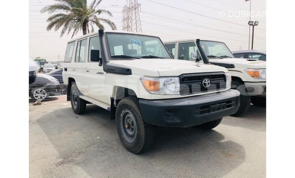 Buy Import Toyota Land Cruiser White Car in Import - Dubai in Dushanbe Buy Import Toyota Land Cruiser White Car in Import - Dubai in Dushanbe