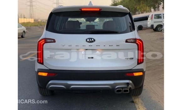 Buy Import Kia Carens White Car in Import - Dubai in Dushanbe Buy Import Kia Carens White Car in Import - Dubai in Dushanbe