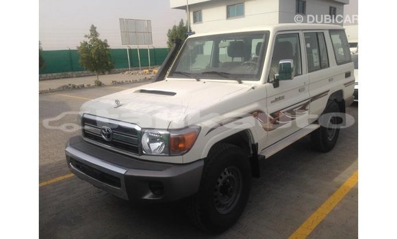 Buy Import Toyota Land Cruiser White Car in Import - Dubai in Dushanbe Buy Import Toyota Land Cruiser White Car in Import - Dubai in Dushanbe