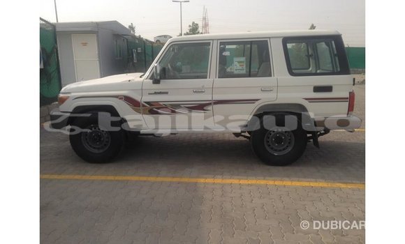 Buy Import Toyota Land Cruiser White Car in Import - Dubai in Dushanbe Buy Import Toyota Land Cruiser White Car in Import - Dubai in Dushanbe