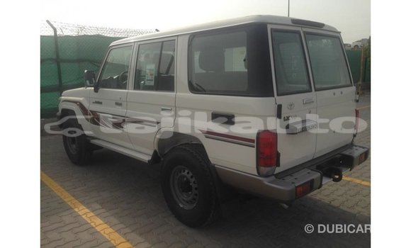 Buy Import Toyota Land Cruiser White Car in Import - Dubai in Dushanbe Buy Import Toyota Land Cruiser White Car in Import - Dubai in Dushanbe