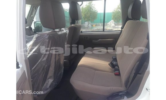 Buy Import Toyota Land Cruiser White Car in Import - Dubai in Dushanbe Buy Import Toyota Land Cruiser White Car in Import - Dubai in Dushanbe