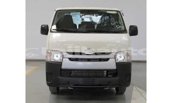 Buy Import Toyota Hiace White Car in Import - Dubai in Dushanbe