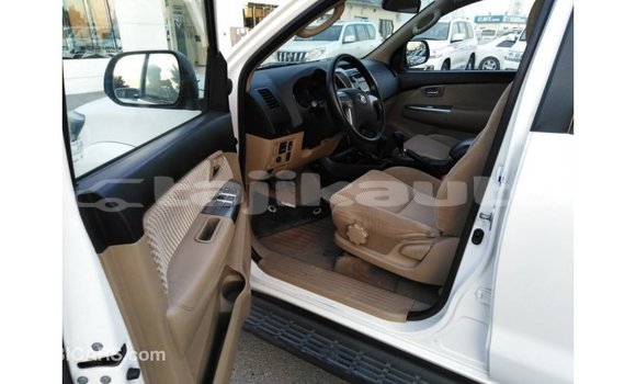 Buy Import Toyota Fortuner White Car in Import - Dubai in Dushanbe Buy Import Toyota Fortuner White Car in Import - Dubai in Dushanbe