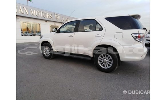Buy Import Toyota Fortuner White Car in Import - Dubai in Dushanbe Buy Import Toyota Fortuner White Car in Import - Dubai in Dushanbe