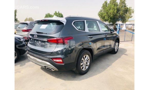Buy Import Hyundai Santa Fe Green Car in Import - Dubai in Dushanbe Buy Import Hyundai Santa Fe Green Car in Import - Dubai in Dushanbe