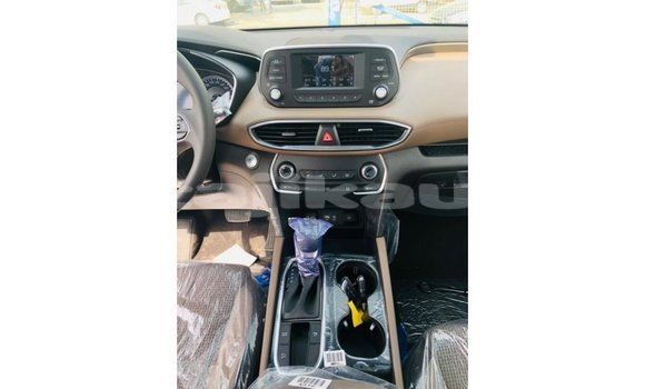 Buy Import Hyundai Santa Fe Green Car in Import - Dubai in Dushanbe Buy Import Hyundai Santa Fe Green Car in Import - Dubai in Dushanbe