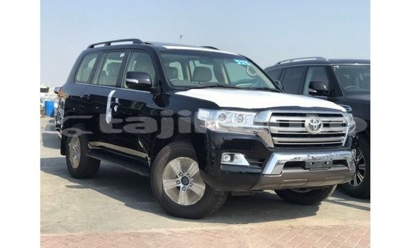 Buy Import Toyota Land Cruiser Black Car in Import - Dubai in Dushanbe