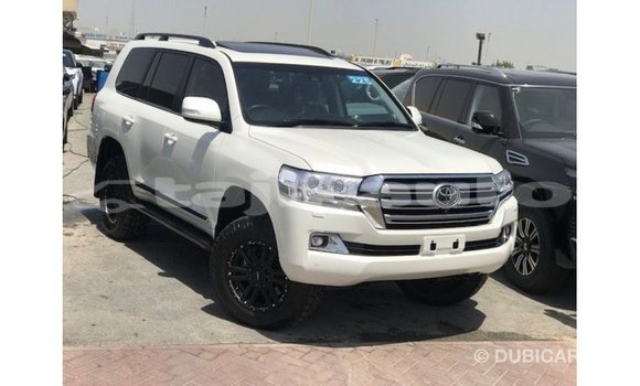 Buy Import Toyota Land Cruiser White Car in Import - Dubai in Dushanbe Buy Import Toyota Land Cruiser White Car in Import - Dubai in Dushanbe