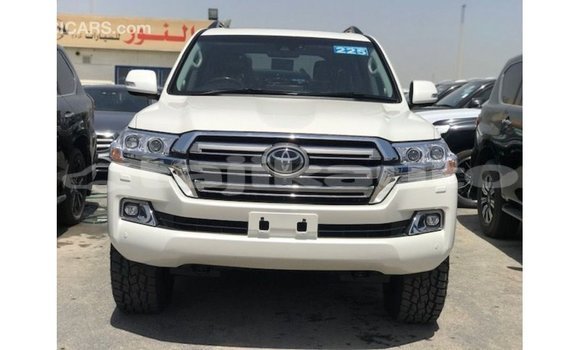 Buy Import Toyota Land Cruiser White Car in Import - Dubai in Dushanbe Buy Import Toyota Land Cruiser White Car in Import - Dubai in Dushanbe