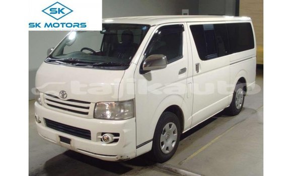 Buy Import Toyota Hiace White Car in Import - Dubai in Dushanbe