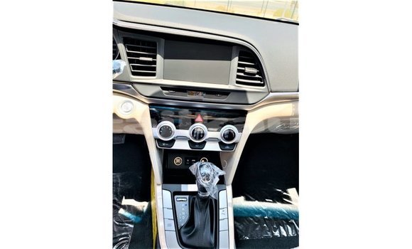 Buy Import Hyundai Elantra White Car in Import - Dubai in Dushanbe Buy Import Hyundai Elantra White Car in Import - Dubai in Dushanbe
