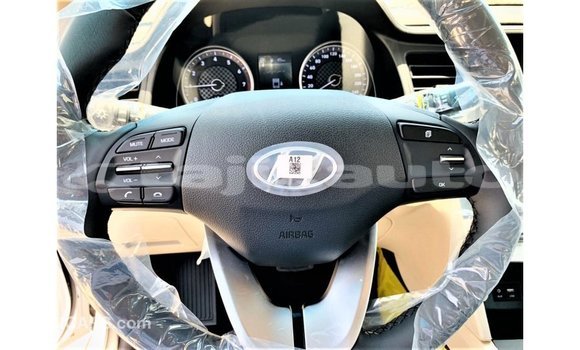Buy Import Hyundai Elantra White Car in Import - Dubai in Dushanbe Buy Import Hyundai Elantra White Car in Import - Dubai in Dushanbe