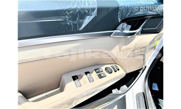 Buy Import Hyundai Elantra White Car in Import - Dubai in Dushanbe Buy Import Hyundai Elantra White Car in Import - Dubai in Dushanbe