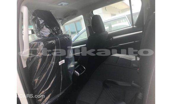 Buy Import Toyota Hilux White Car in Import - Dubai in Dushanbe Buy Import Toyota Hilux White Car in Import - Dubai in Dushanbe