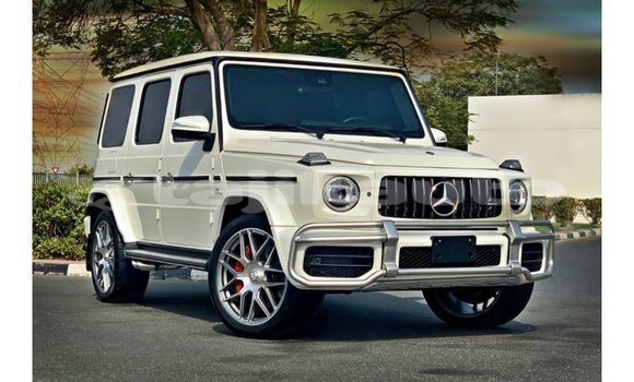 Buy Import Mercedes-Benz 190 White Car in Import - Dubai in Dushanbe