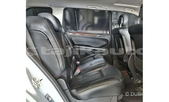 Buy Import Mercedes-Benz 190 Other Car in Import - Dubai in Dushanbe Buy Import Mercedes-Benz 190 Other Car in Import - Dubai in Dushanbe