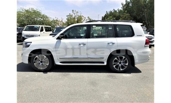 Buy Import Toyota Land Cruiser White Car in Import - Dubai in Dushanbe Buy Import Toyota Land Cruiser White Car in Import - Dubai in Dushanbe