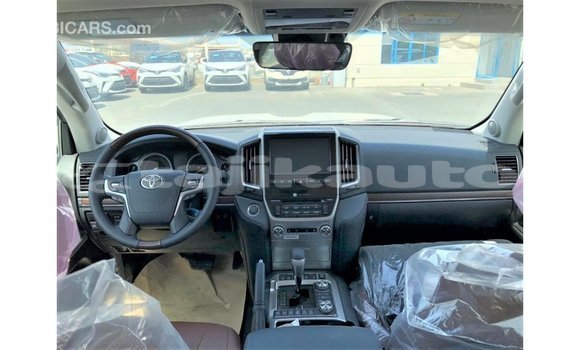 Buy Import Toyota Land Cruiser White Car in Import - Dubai in Dushanbe Buy Import Toyota Land Cruiser White Car in Import - Dubai in Dushanbe