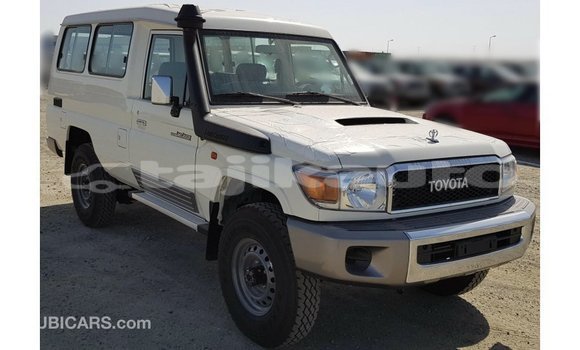 Buy Import Toyota Land Cruiser White Car in Import - Dubai in Dushanbe Buy Import Toyota Land Cruiser White Car in Import - Dubai in Dushanbe