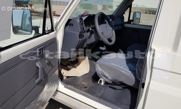 Buy Import Toyota Land Cruiser White Car in Import - Dubai in Dushanbe Buy Import Toyota Land Cruiser White Car in Import - Dubai in Dushanbe