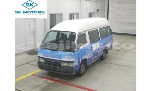 Buy Import Nissan Caravan White Car in Import - Dubai in Dushanbe