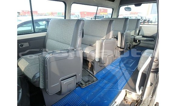 Buy Import Nissan Caravan White Car in Import - Dubai in Dushanbe Buy Import Nissan Caravan White Car in Import - Dubai in Dushanbe