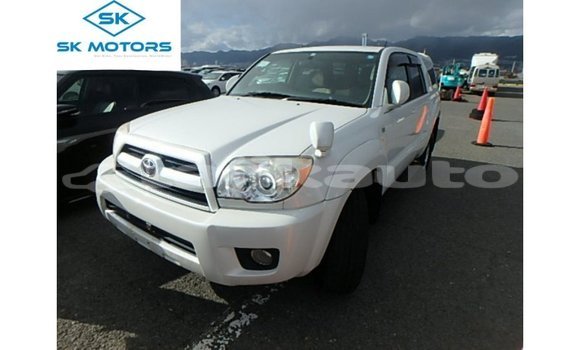 Buy Import Toyota Hilux White Car in Import - Dubai in Dushanbe