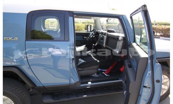 Buy Import Toyota FJ Cruiser Blue Car in Import - Dubai in Dushanbe Buy Import Toyota FJ Cruiser Blue Car in Import - Dubai in Dushanbe