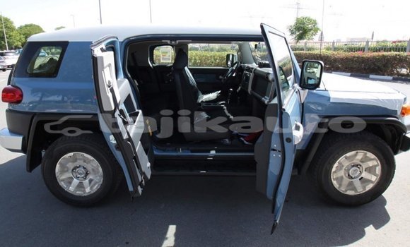 Buy Import Toyota FJ Cruiser Blue Car in Import - Dubai in Dushanbe Buy Import Toyota FJ Cruiser Blue Car in Import - Dubai in Dushanbe