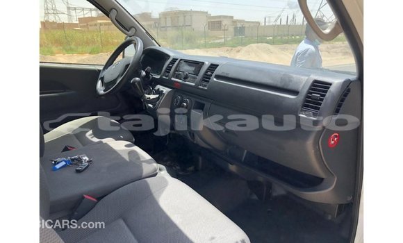 Buy Import Toyota Hiace White Car in Import - Dubai in Dushanbe Buy Import Toyota Hiace White Car in Import - Dubai in Dushanbe