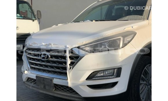 Buy Import Hyundai Tucson White Car in Import - Dubai in Dushanbe Buy Import Hyundai Tucson White Car in Import - Dubai in Dushanbe