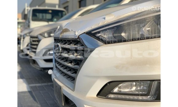 Buy Import Hyundai Tucson White Car in Import - Dubai in Dushanbe Buy Import Hyundai Tucson White Car in Import - Dubai in Dushanbe