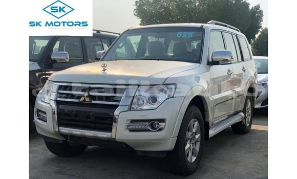 Buy Import Mitsubishi Pajero Black Car in Import - Dubai in Dushanbe