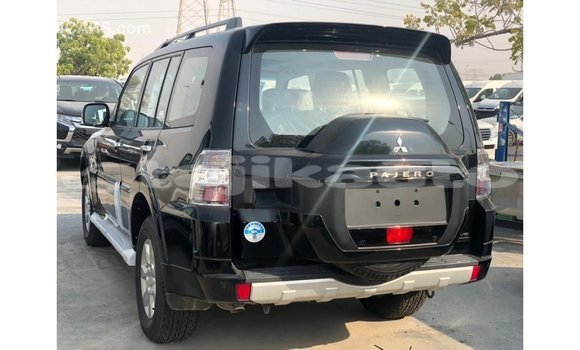 Buy Import Mitsubishi Pajero Black Car in Import - Dubai in Dushanbe Buy Import Mitsubishi Pajero Black Car in Import - Dubai in Dushanbe
