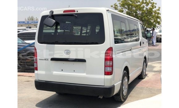 Buy Import Toyota Hiace White Car in Import - Dubai in Dushanbe Buy Import Toyota Hiace White Car in Import - Dubai in Dushanbe