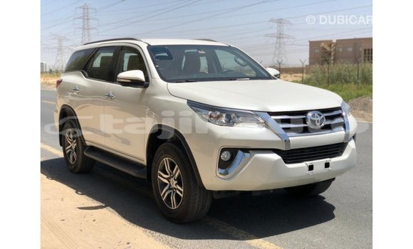 Buy Import Toyota Fortuner White Car in Import - Dubai in Dushanbe Buy Import Toyota Fortuner White Car in Import - Dubai in Dushanbe