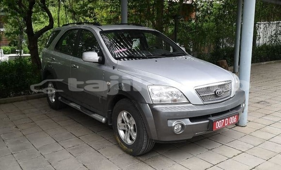 Buy Used Kia Sorento Silver Car in Dushanbe in Dushanbe