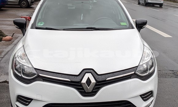 Buy Used Renault Clio White Car in Dushanbe in Dushanbe Buy Used Renault Clio White Car in Dushanbe in Dushanbe
