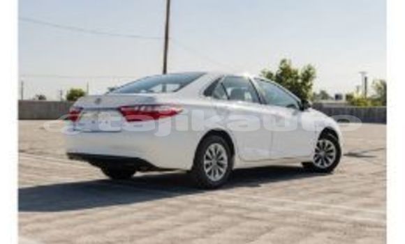 Buy Used Toyota Camry (Japan) White Car in Garm in Karotegin