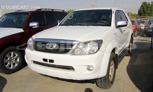 Buy Import Toyota Fortuner White Car in Import - Dubai in Dushanbe Buy Import Toyota Fortuner White Car in Import - Dubai in Dushanbe