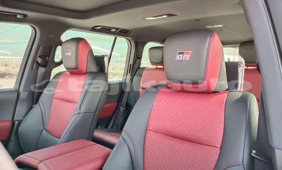 Buy Import Toyota Land Cruiser White Car in Dushanbe in Dushanbe Buy Import Toyota Land Cruiser White Car in Dushanbe in Dushanbe