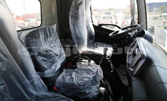 Buy New Hino GH White Truck in Import - Dubai in Dushanbe Buy New Hino GH White Truck in Import - Dubai in Dushanbe