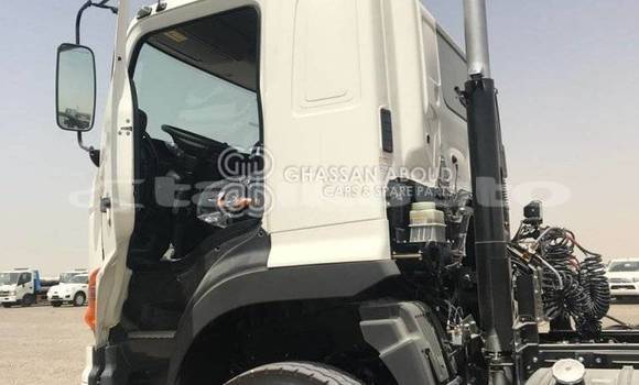 Buy New Hino SV White Truck in Import - Dubai in Dushanbe Buy New Hino SV White Truck in Import - Dubai in Dushanbe