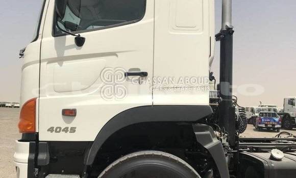 Buy New Hino SV White Truck in Import - Dubai in Dushanbe Buy New Hino SV White Truck in Import - Dubai in Dushanbe