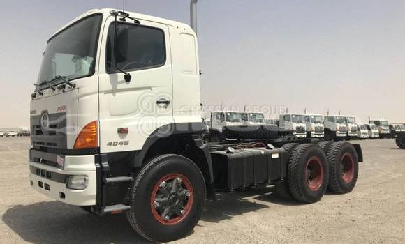 Buy New Hino SV White Truck in Import - Dubai in Dushanbe Buy New Hino SV White Truck in Import - Dubai in Dushanbe
